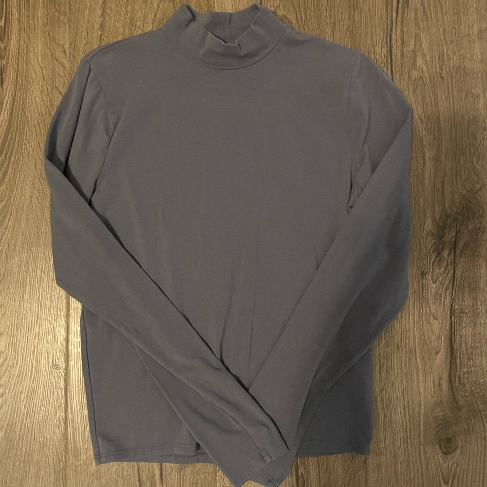 Hollister mock turtleneck long sleeve